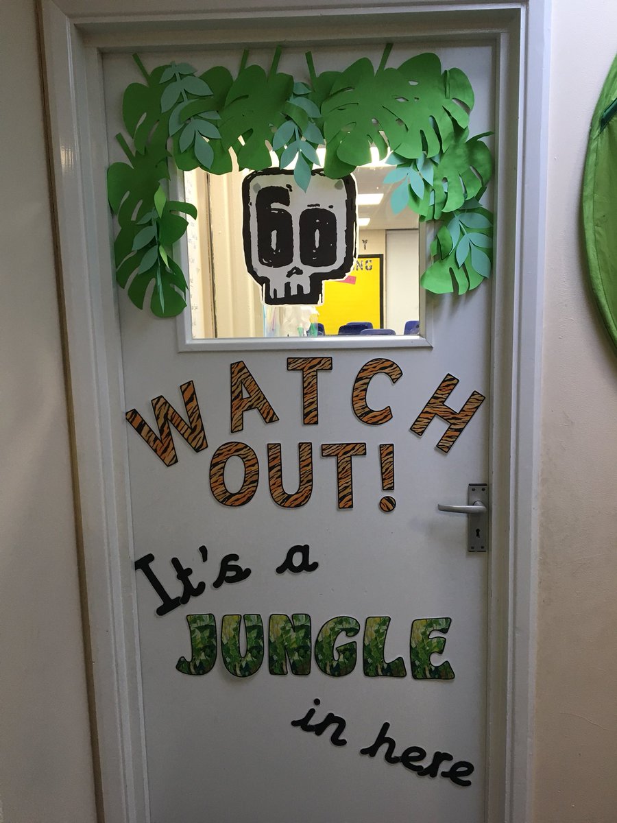 barnham_year34's tweet photo. New term, new topic. #deadly60 #PrimaryRocks https://t.co/GMX76620yt