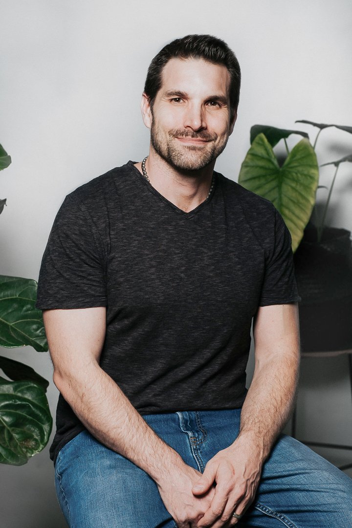 PWD_Aus's tweet photo. Meet our Head of Design Chris! Originally hailing from the rocking city of Boston, he now calls the sunny city of Perth home 🏠 Oh and just quietly, he's been in the biz for 20+ years and has lead projects with Macy’s and Sony Playstation! #digitalmonopoly #perth #seo https://t.co/ORouazDF4n