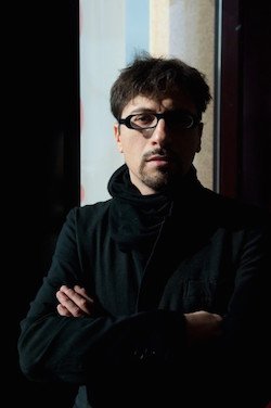 ResMusica's tweet photo. Dedans, dehors à l’Abbaye de Royaumont
https://t.co/XEIPY4B90J
@royaumont @MeitarEnsemble @pierreandrev @EXAUDIensemble 
#JeanPhilippeWurtz #jamesweeks #PhilippeHurel #GiacintoScelsi #LucianoBerio #francescofilidei #maurolanza #norikobaba #ToshioHosokawa https://t.co/v1LXxuD8sz
