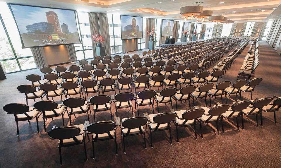 Do you want to hold a successful conference in the most central location in Holland?🌎 Hotel Utrecht is the suitable location! We make every event special. By discussing your wishes extensively, we make every event personal and customized. #meeting #events #vandervalk #utrecht