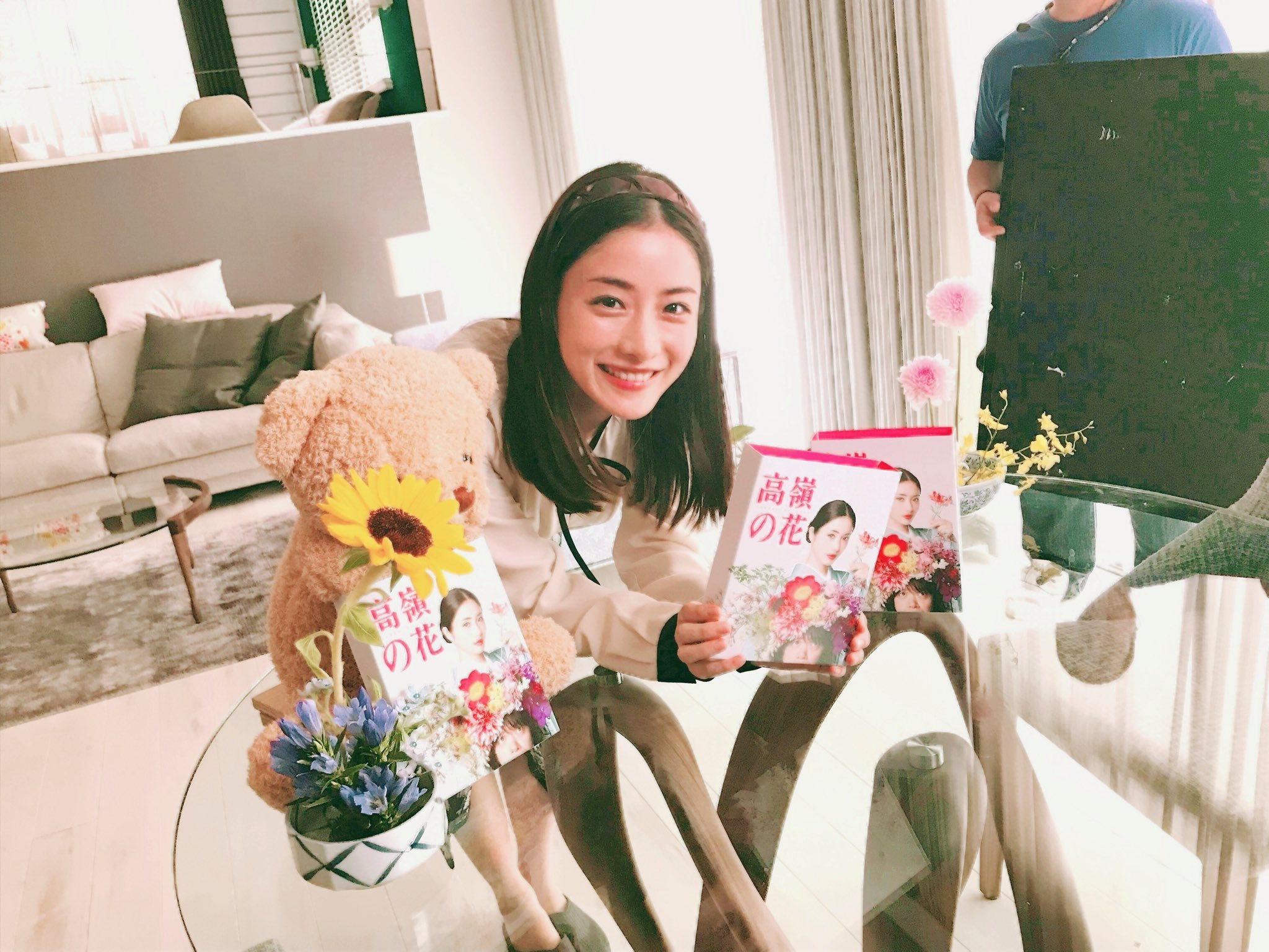 Amazon.co.jp: 高嶺の花 DVD-BOX : 石原さとみ, 峯田和伸, 芳根