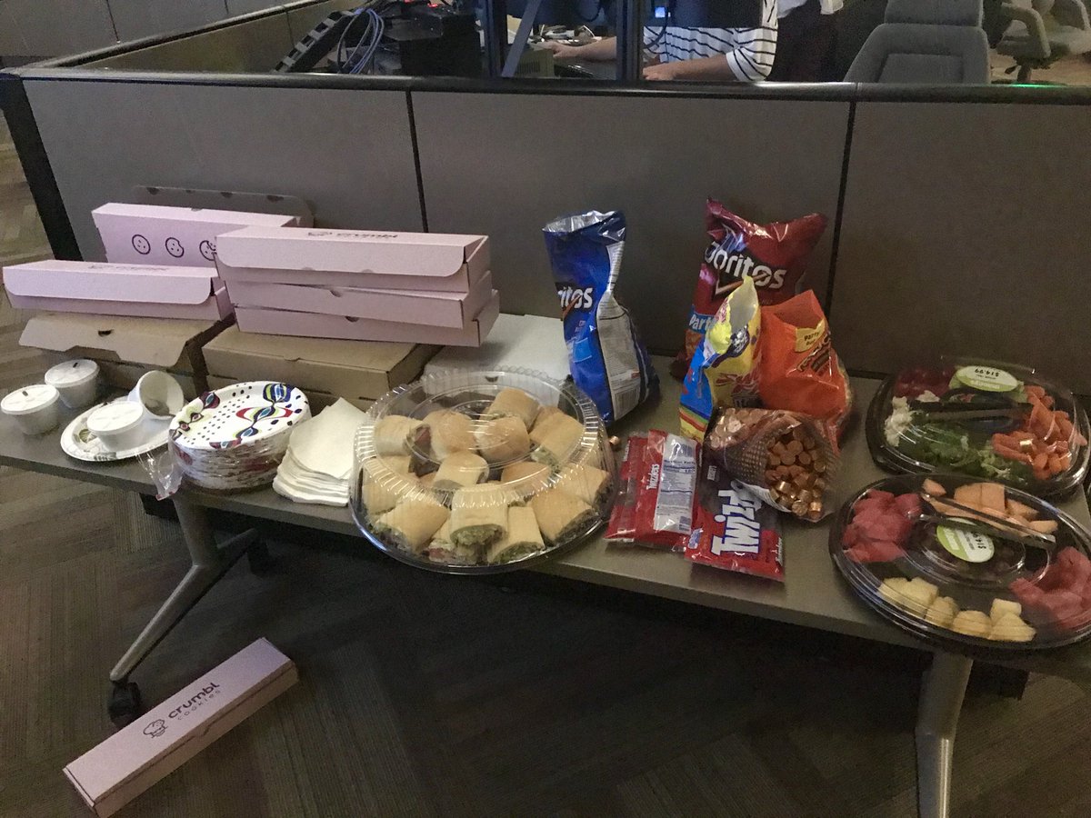 SUNinUT's tweet image. You get food when there’s a big fire. Not that I’m complaining. #dispatcherproblems