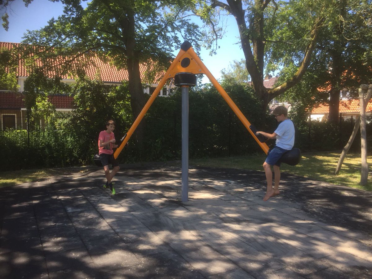 vrienDD's tweet image. Speeltuin Badhoevedorp voorzien van een nieuwe HAGS Multipondo. Samen met de HAGS Mobilus het meest verkochte HAGS toestel ooit! #HAGS #vrienDD