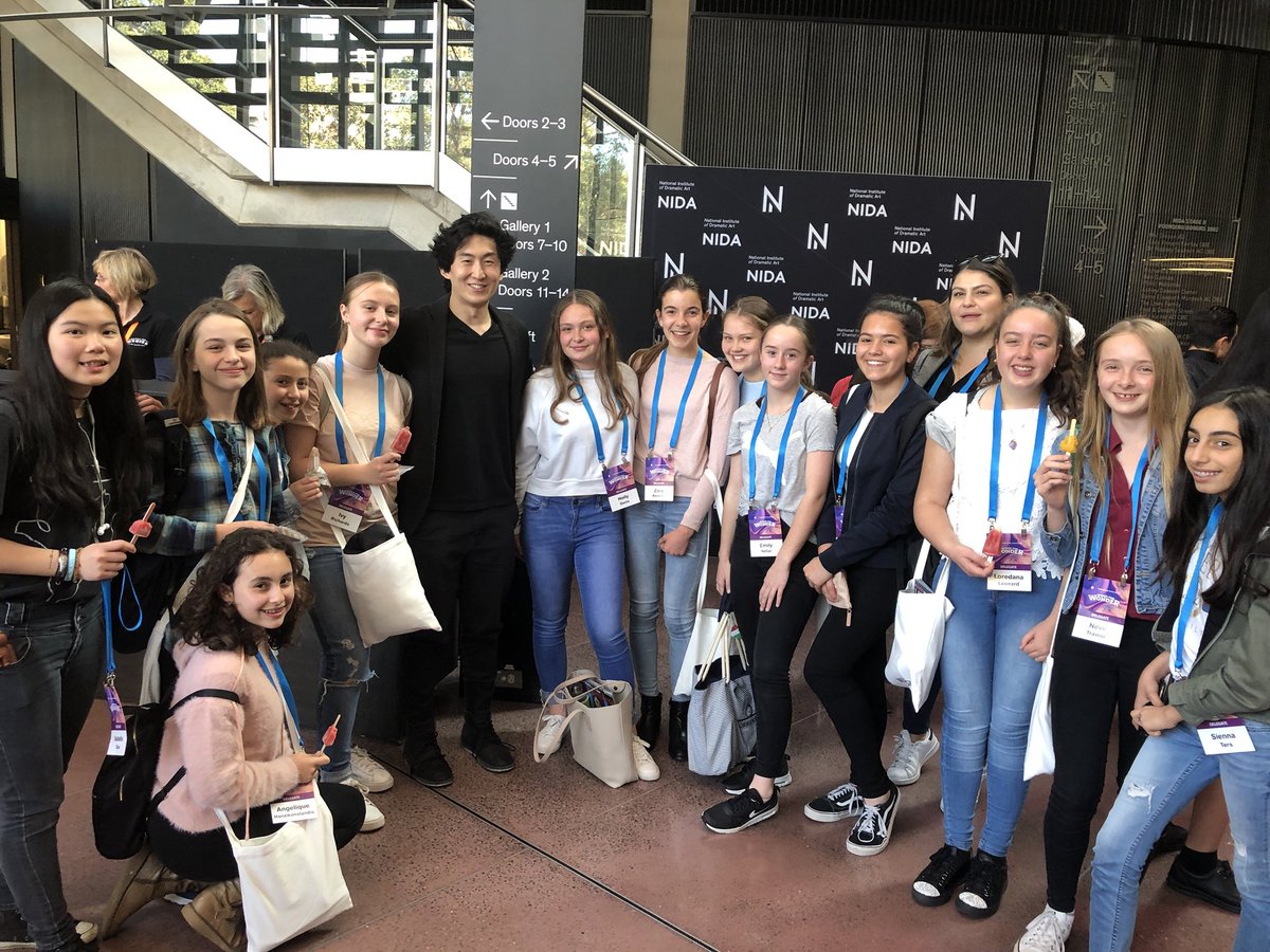 TeachersEducat1's tweet photo. @SSCommunicate Inspired by @mondqu Do what is right not what is easy #wiredforwonder #SSCMY8 #santainthemidde #likeasantagirl #inspired https://t.co/gESTU76nhC