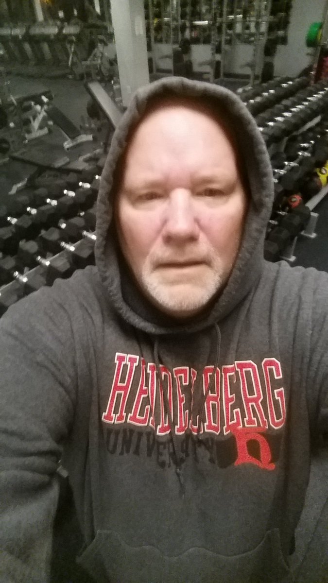 HopsFitFam's tweet photo. Nothing better than a GAME DAY workout!  Good luck to the Blue Devils, RR Pirates, Falcons, and EC!  #devilup #coachports #eccoachfox #rrpirates #lefootball https://t.co/uQ5RNPkjay