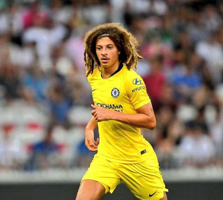 iChelseaTweets's tweet photo. Happy birthday to Ethan Ampadu who turns 18 today. 

He's got a bright future ahead. https://t.co/YDz1gKZtCV