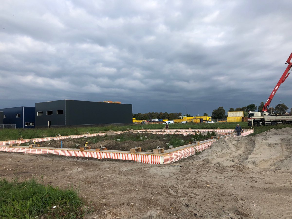 Het eerste beton zit erin voor hout en ambacht ⁦<a href="/aannemerBakker/">Aannemersbedr Bakker</a>⁩