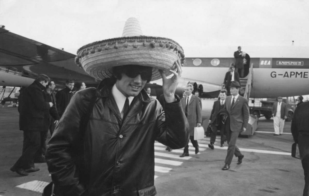 BBCMOTD's tweet photo. On this day in 1963...

George Best made his debut for #MUFC.

A legend of the game. https://t.co/el0QkDzlc0