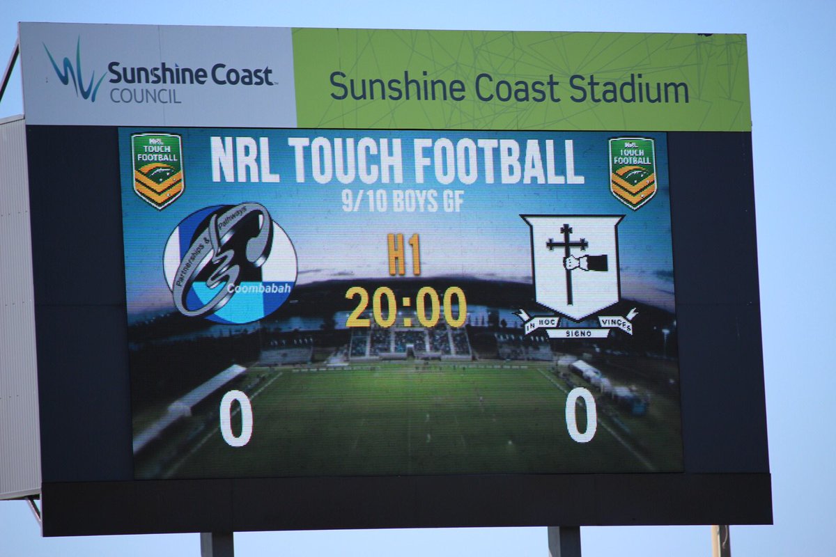 SportIona's tweet photo. Friday night lights for the Iona touch team. https://t.co/ZfFpsrdUQ6