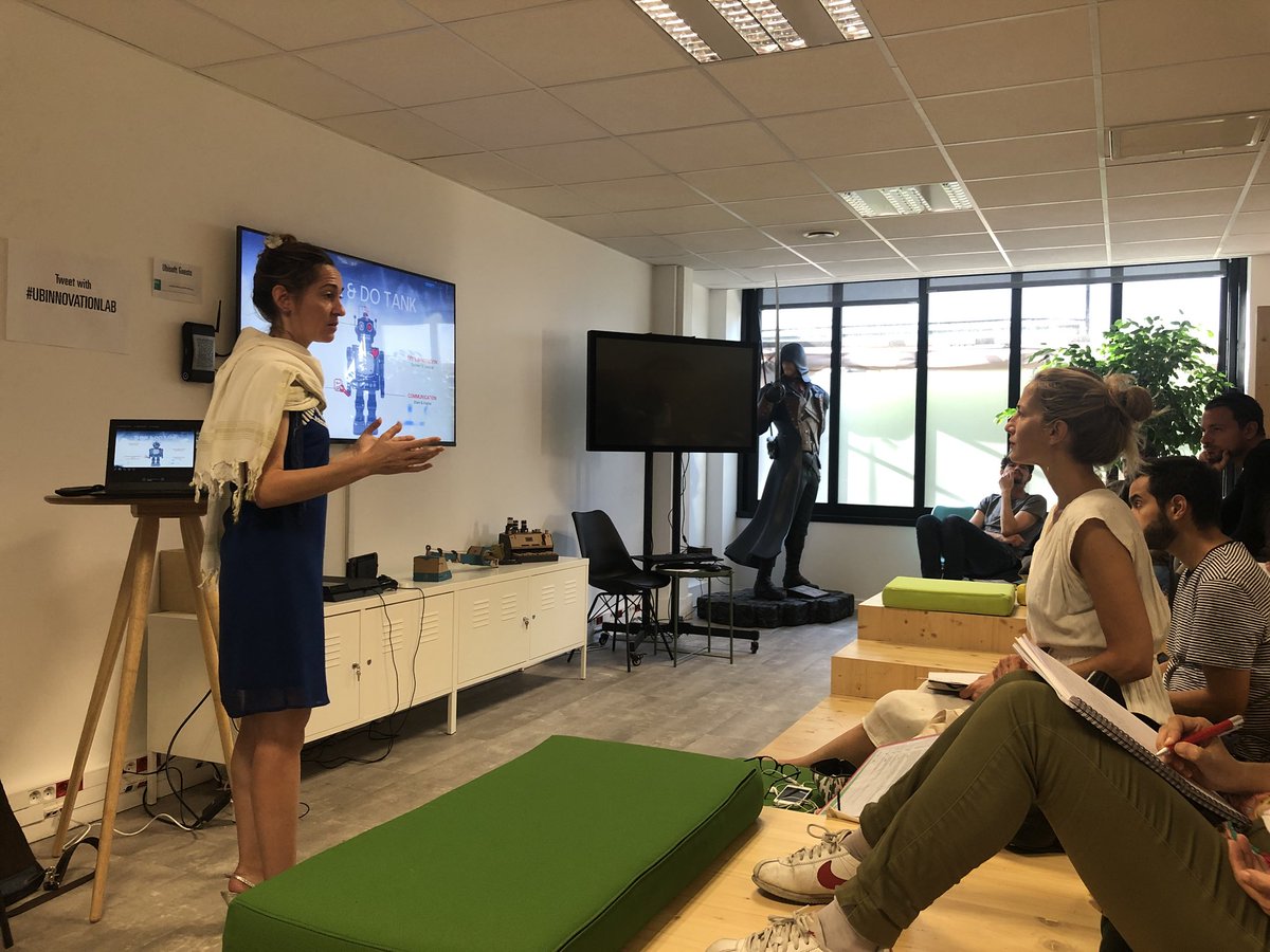 elyxyak's tweet photo. En direct de l’#UbinnovationLab pour la 17e labsession de l’institut des futurs @Souhaitables !
Singularité et humanité augmentée. #labsession #futurssouhaitables #FondationELYX https://t.co/oIIfeX8wM2