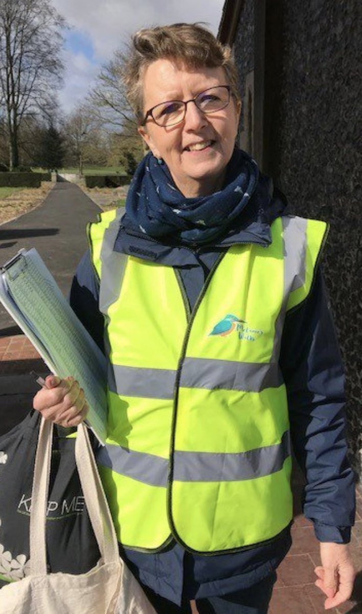 SuttonCouncil's tweet photo. Enjoy walking and socialising? Then Melanie's Walks by @MelanieNunzet are perfect for you! Meet outside St. Mary's Church (SM6 7NJ) in @beddington_park 10am each Friday and enjoy a beautiful hour long walk around the park and surrounding areas πΆββοΈπΆββοΈπΌ#TakePartTakePride https://t.co/EHR8Qy1c5N
