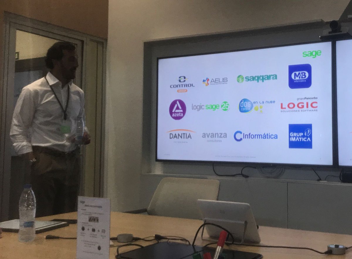 GrupoPancorbo's tweet image. Nuestro DG @jlpancorbo y #JoseMiguelSandín, Gerente de #LOGIC, compañía de @GrupoPancorbo, participan en la 1ª sesión del G12. Esta iniciativa de @sagespain reúne a sus #BusinessPartners +importantes. Encantados de formar parte! #Software #ERP #financesoftware #gestionempresarial