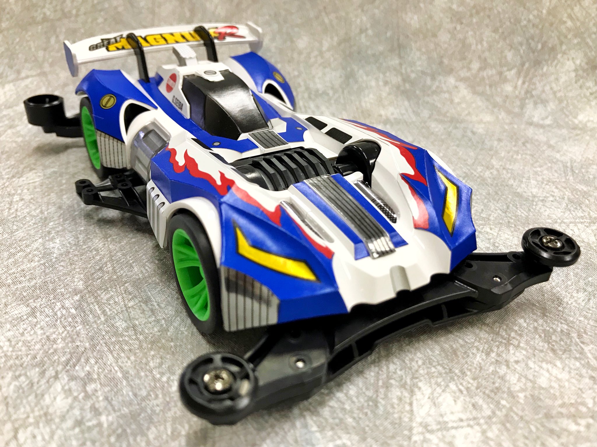 ミニ四駆 タミヤ公式 ミニ四駆 今週の新製品 フルカウルミニ四駆シリーズ グレートマグナムr リボルバー Fm Aシャーシ マグナム史上初のフロントモーター ド迫力のスタイルをcheck It Out T Co A6l1jud71o T Co ミニ四駆 タミヤ公式 ミニ四駆 今週の新製品 フルカウルミニ四駆シリーズ グレートマグナムr リボルバー Fm Aシャーシ マグナム史上初のフロントモーター ド迫力のスタイルをcheck It Out T Co A6l1jud71o T Co