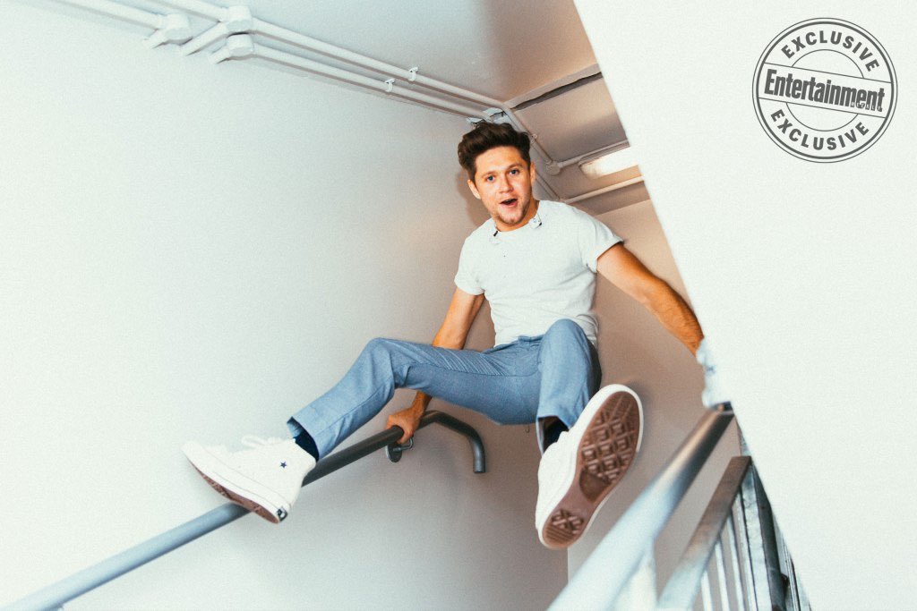 PilotBroflovski's tweet photo. My congratulations for one of the most marvelous man in the whole world🎉 I wish you luck, more and more creative ideas, long and happy life😊We are proud of you and always will be. Love❤❤❤ #HappyBirthdayNiall #HappyBirthdayNiallHoran #DIRECTIONERS @NiallOfficial https://t.co/ILZk9oAF9J