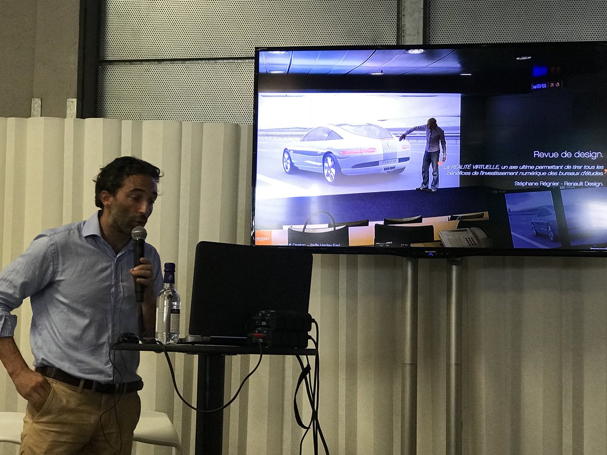 LaetitiaRichez's tweet photo. #live #novaq #novaq2018 « La #réalitévirtuelle la #realiteaugmentee au service de la #conception du #design de la #formation de l’aide à la #vente de l #usinedufutur et bien d’autres usages » explique Jb de la Rivière de @Immersion3D 
#rv #ra #vr #ar https://t.co/uwd8NOY8e2