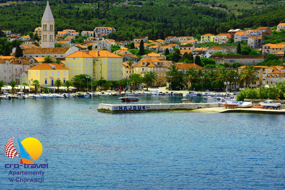 CroTravelEurope's tweet photo. Wyspa Brać - podoba Wam się? Nam TAK! 😍🙃
Wejdź na https://t.co/dbjK9SgnRS                             
#Travel #WakacjeWChorwacji #CroTravel #trip #apartamenty #dalmacja #ciovo #trogir #drvenik #rogoznica #makarska #promajna #baskavoda #split #brela https://t.co/oewnBLCmSE