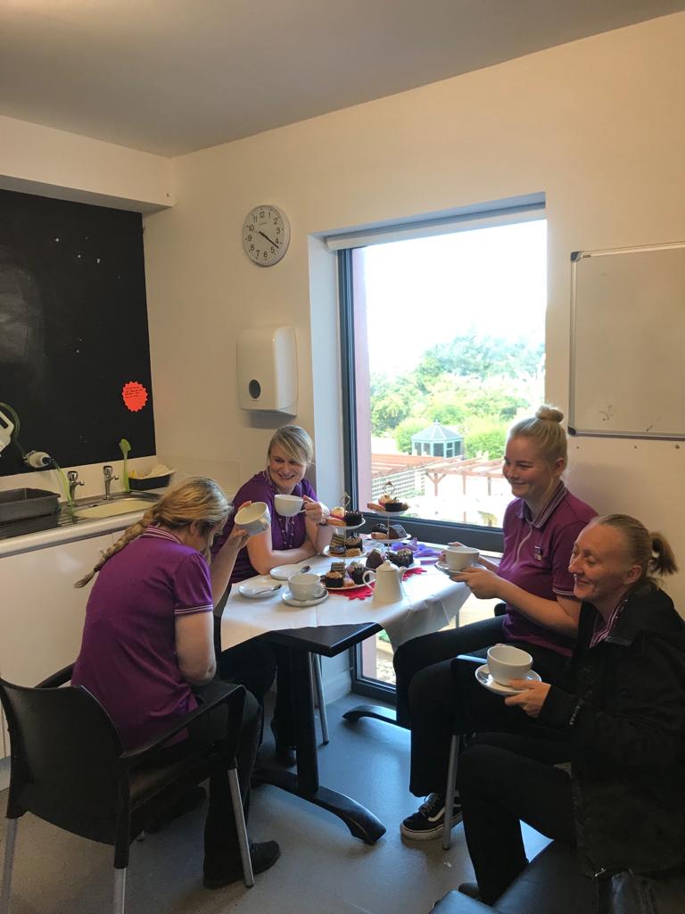 HollyCloake's tweet photo. Mad hatters tea party 🤣 #housekeepingappreciationweek @LucyJohnsPI @SDEBDD @SWWalesSolus https://t.co/hmqwyhUyjY