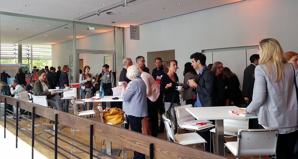boeckler_de's tweet photo. Vielen Dank an die vielen TeilnehmerInnen, Projektpartner und Gäste unserer ersten #LABORA18 Plattform zur #ArbeitDerZukunft gestern im Cafe Moskau in Berlin! Wir sind jedenfalls immer noch ziemlich begeistert - und hoffen Sie und ihr auch! https://t.co/a5X6N3Ycge