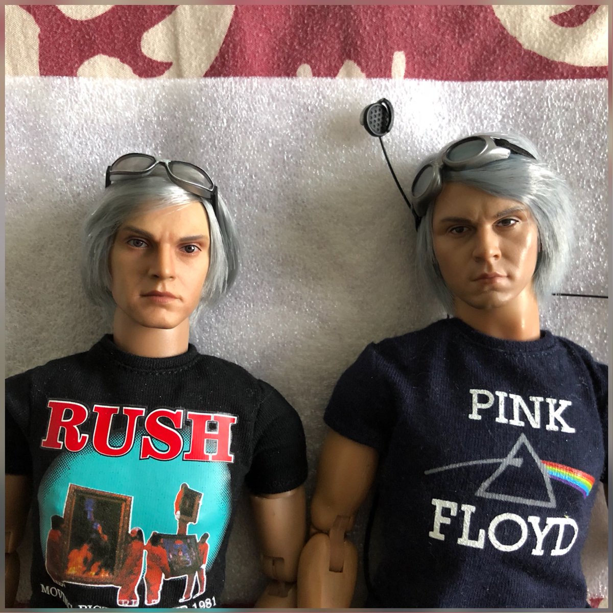 Thegirlheswith's tweet photo. ...Quick Metal. Finally Here!
Pete, now joins Peter. SpeedSilver and Quick Metal. β‘οΈππ»ββοΈππ»ββοΈπ¨π¨β‘οΈ
#evanpeter #quicksilver #speedsilver #soosootoys #quickmetal #cgl #xmen #dofp #Apocalypse #different #similar #bothspecial #βΊοΈππ» https://t.co/KtrBF8r0Qp