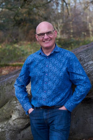 LandscapeEvent's tweet photo. Want to know more about #masterplanning for #countryestates and #largegardens? Look no further! The renowned @WyerJohn will be sharing expert tips during his session Tuesday 18th September at 2:15pm. Come along to hear more! - https://t.co/TWcpOh8Y9b #Landscape2018 #gardens https://t.co/HDKbM6NqyS