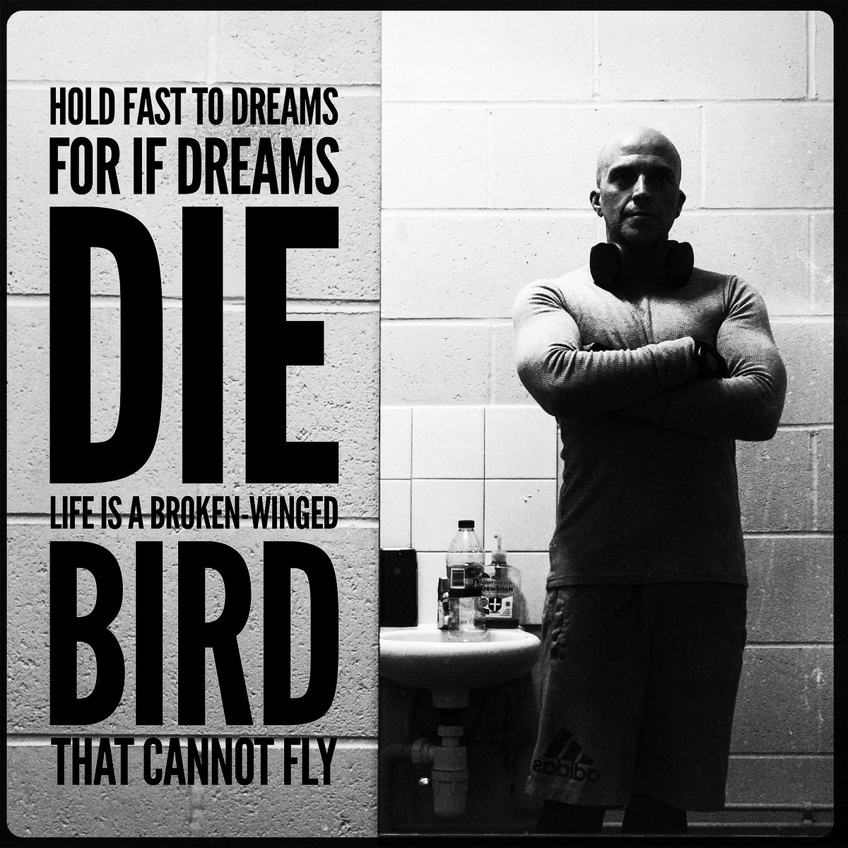 Rich_Oliver_'s tweet photo. And into the weekend we roll......
Last Gym session of the week done..
See Yah Out There........
#Focus #GettingStronger #Prep #TheReadinessIsAll https://t.co/ZInLridE9t
