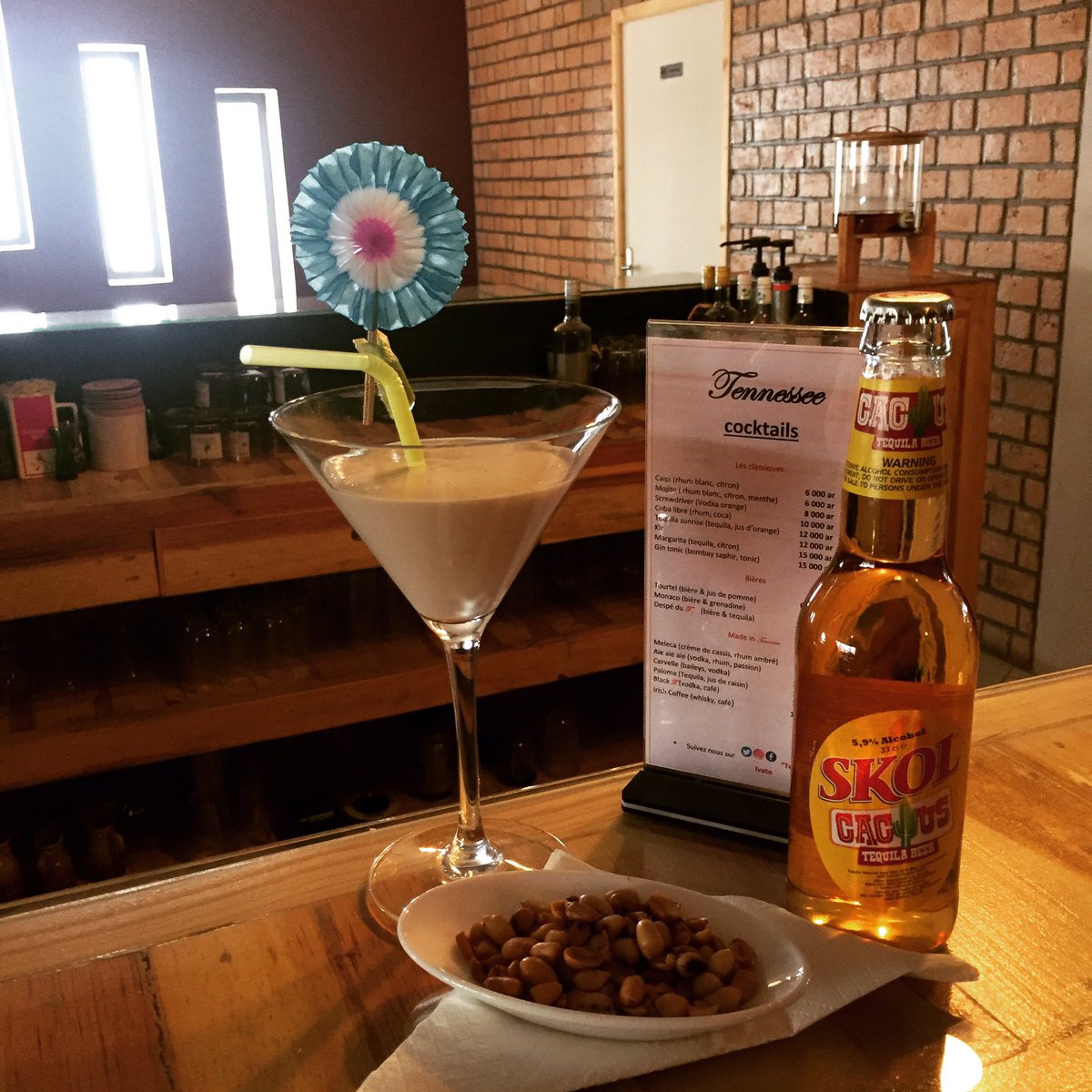 Tennesseeivato's tweet photo. #vendredi au #tennesseeloungeivato c'est #skolcactus vs #piña Tennessee 🍸😋 #cocktails #chill #eatingout #restaurants #fridaymood 😊 "l'abus d'alcool est dangereux pour la santé" 🤗 https://t.co/HOSwqNfAmc