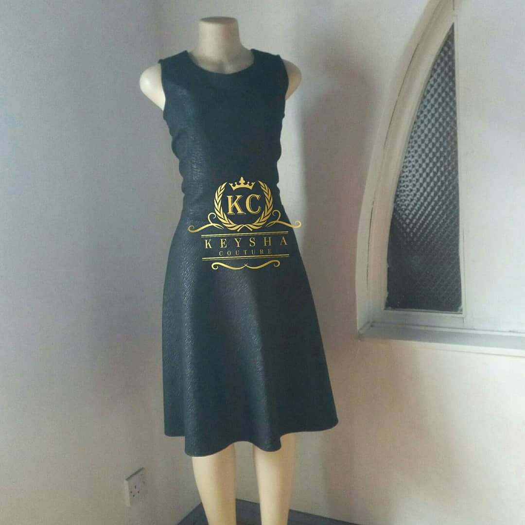 KeyshaCouture's tweet photo. Fridays are for casual official looks!

Embrace  #FashionFridayKE by rocking our ankara outfits.  Visit us in Ganjoni behind Posta Ndogo, former Haki Africa House or call us on 0728 871 931 / 0723 200 599. 

Your Image, Our Priority! https://t.co/5GfvPEvSxw