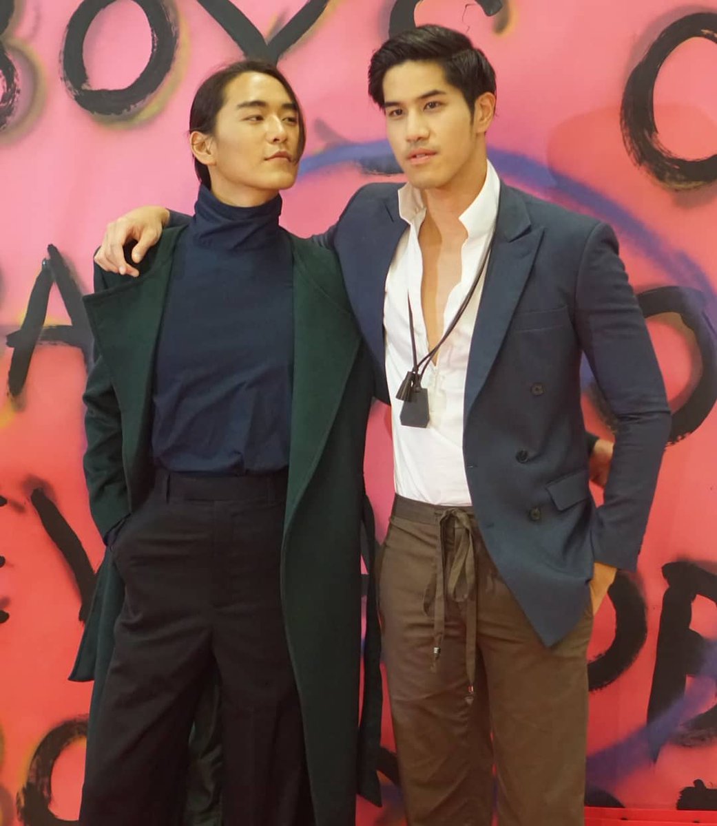 Foxy_Third's tweet photo. เติร์ท &amp; แบงค์ ที่งาน BOB ค่ะ ❤
#thirdyoov #third #fashion 
#tanyoov #foxy_third 
#BOBAW2018 #BOYSOFBANGKOK 
#TheFaceAllStars #thefacementhailand https://t.co/k5bWikeQZq
