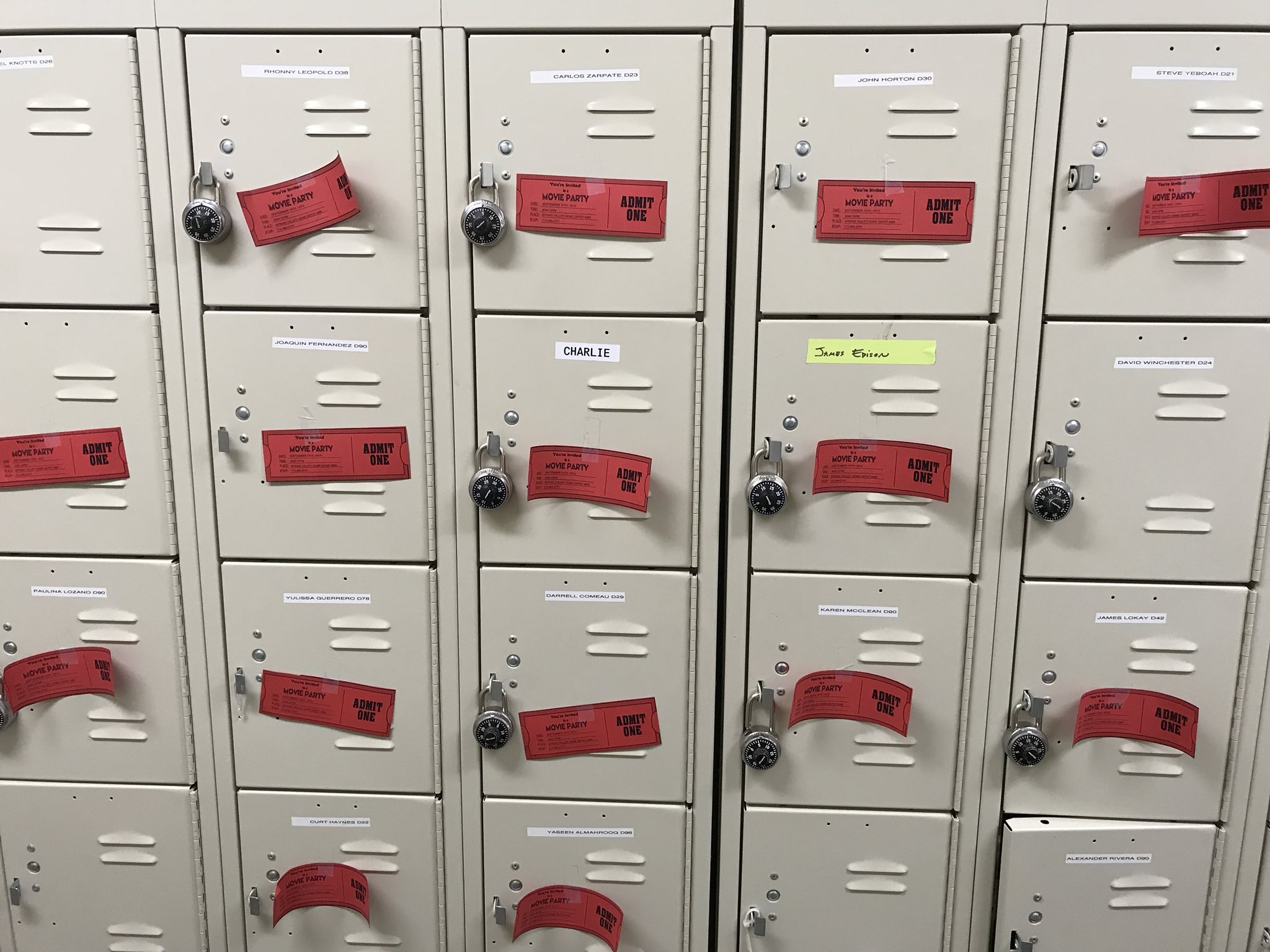 CHECKMATE LOCKERS - Family Shared Lockers