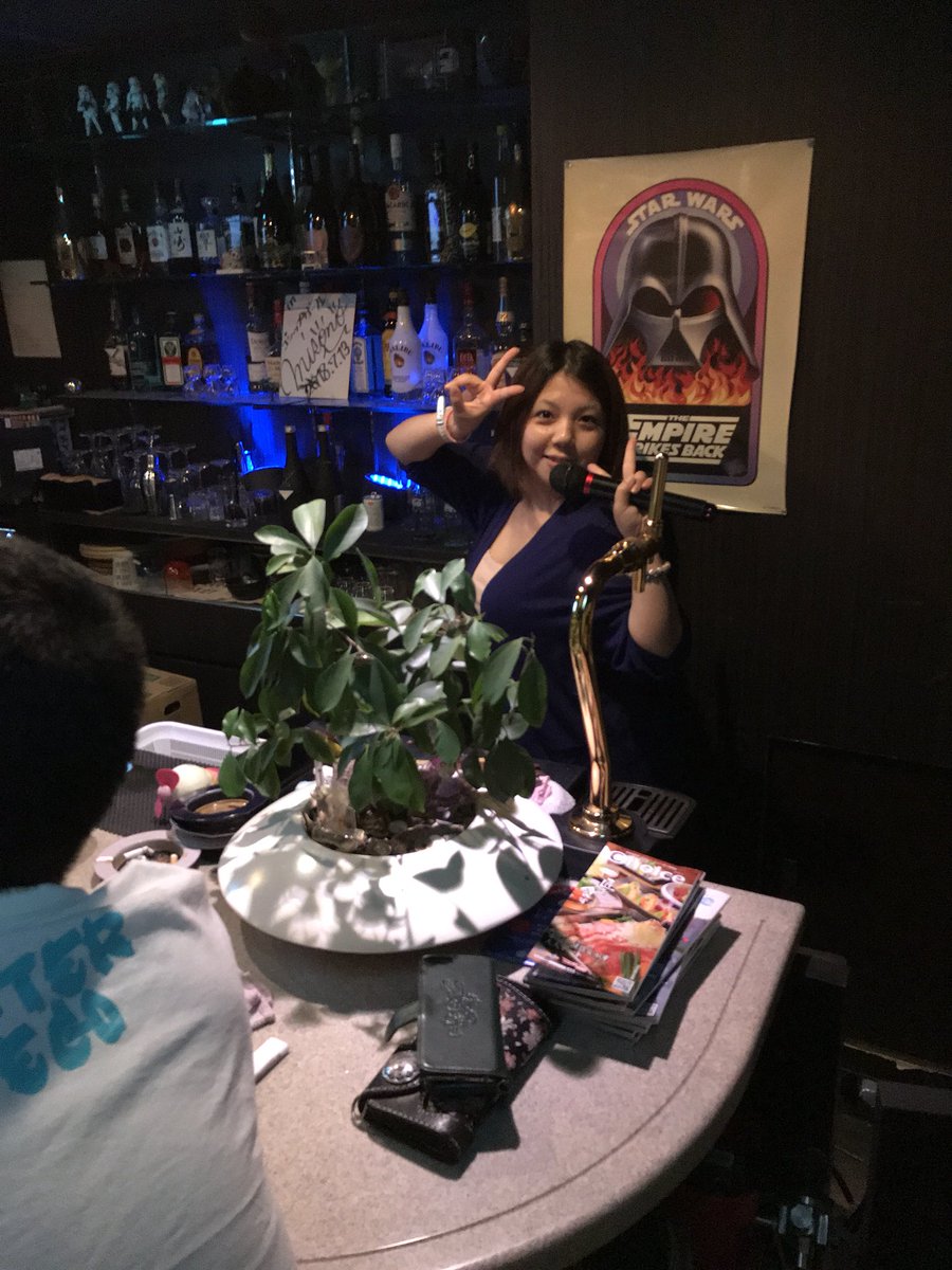 KOUKEN_O's tweet photo. ガジュマルさんにポスター
貼らせてもらいました☺️
深夜まで営業してくれるバーです✨

2018年11月4日 日曜日
19:00 OPEN
場所：スカジュー
FIEXR開催
スペシャルゲスト
T-Ace
TWO-J
Ryo-w2

当日はチケットをお持ちの方のみの
入場になります https://t.co/pcyfWuclM3