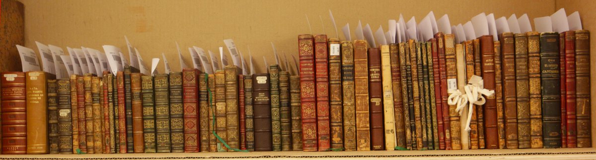 ElasticSystem's tweet image. #ThingsDiscoveredAtTheBritishLibrary – very old books in very pretty bindings.