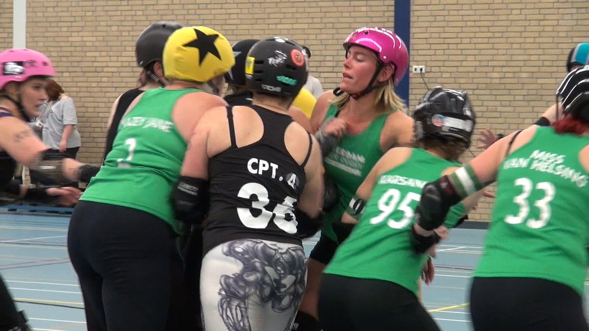 Probeer #rollerderby op 22 september! <a href="/RdamRollerDerby/">RotterdamRollerDerby</a> houdt Open training voor iedereen. bit.ly/2Ojgrpe <a href="/derbyworldcup/">RollerDerby WorldCup</a> <a href="/RollerDerbyNL/">Team Nederland</a> <a href="/delfshaven_rdam/">Delfshaven Rotterdam</a> <a href="/WijDelfshaven/">Wij Delfshaven</a>