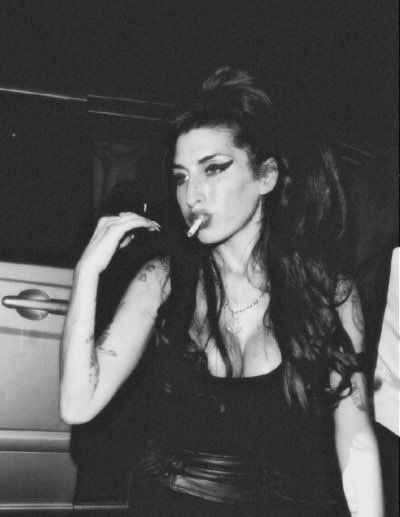 Happy bday AMY WINEHOUSE
You were too good for this cruel world 