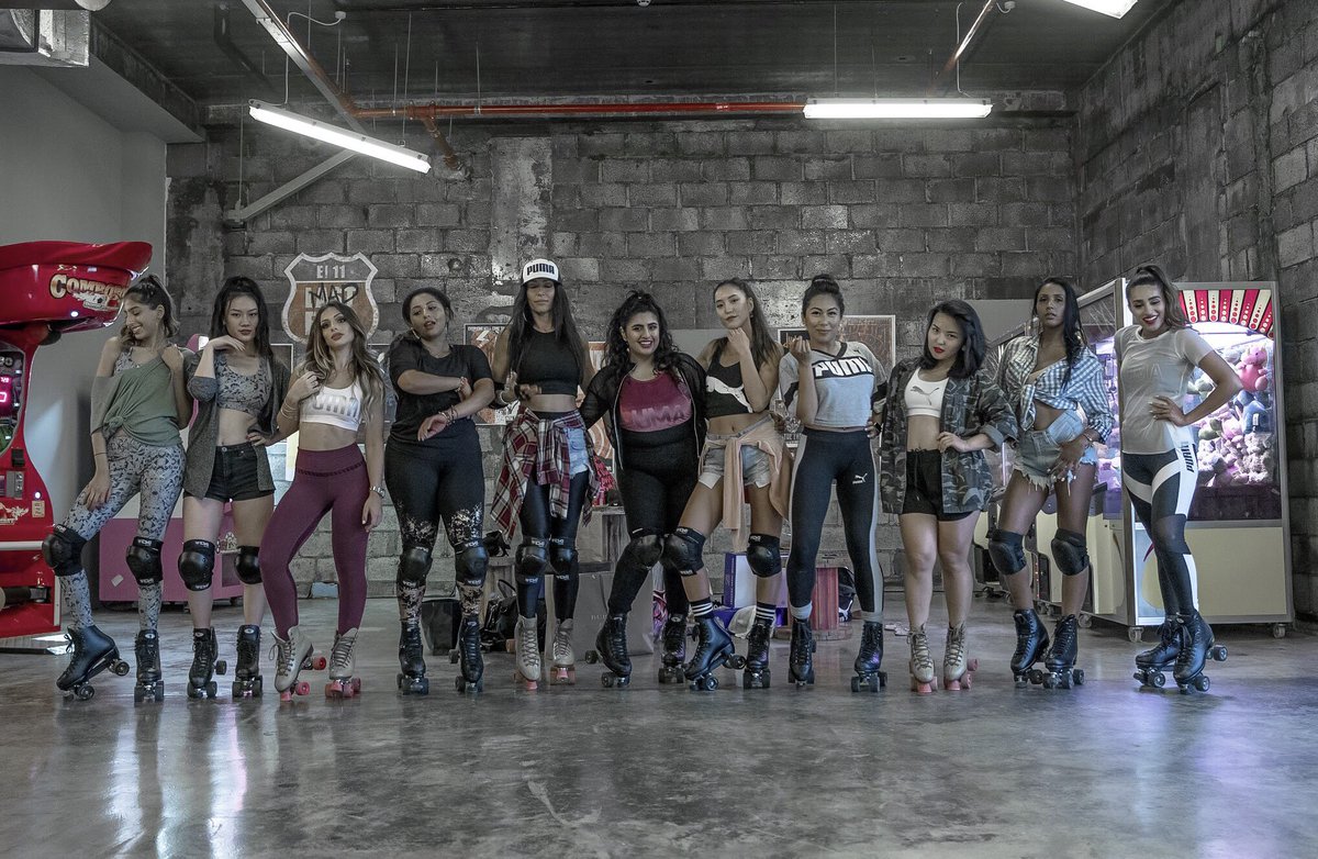 Rolldxb's tweet photo. WE SKATE, YOU SKATE, EVERYBODY CAN SKATE! 🔥

#Skaters #RollwithDXB #MyChickBad #mydubai #YouCanRollWithUs https://t.co/xlC8wnDJrU