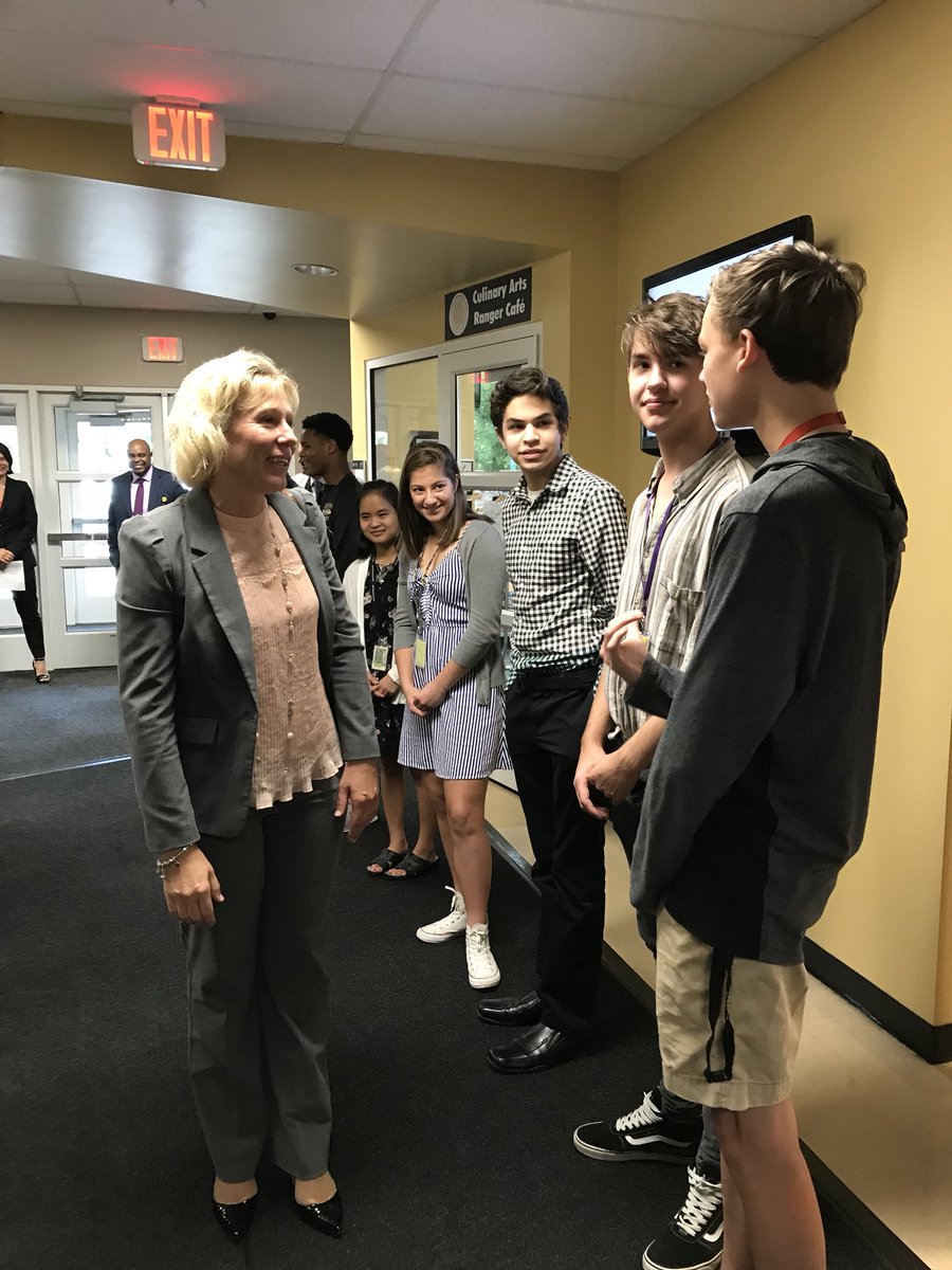 LkwdSchools's tweet photo. A hearty Ranger welcome to State Board President Tess Elshoff who will be touring our district today! https://t.co/3EODnYnYVX