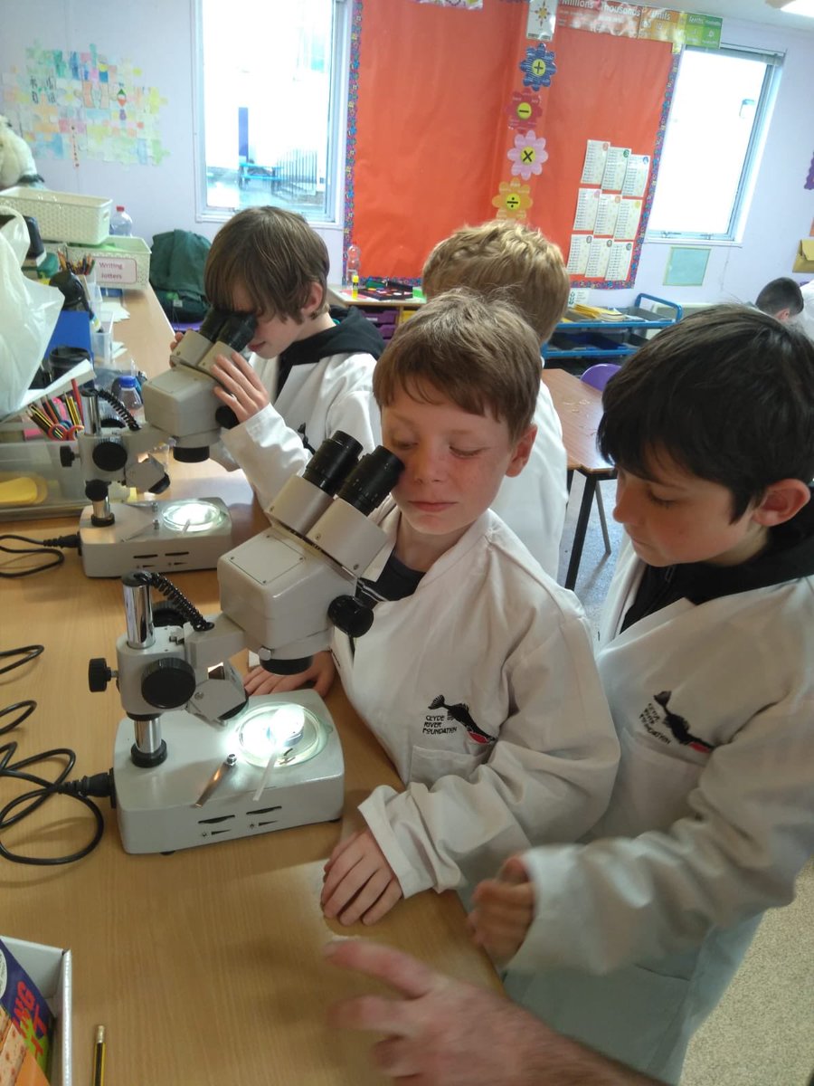 ClydeRF's tweet image. A great day of #FlyingFish with St Margaret’s Primary! Super scientists and #FutureStewards even in the rain! Thanks @GLA_Airport #FlightPathFund