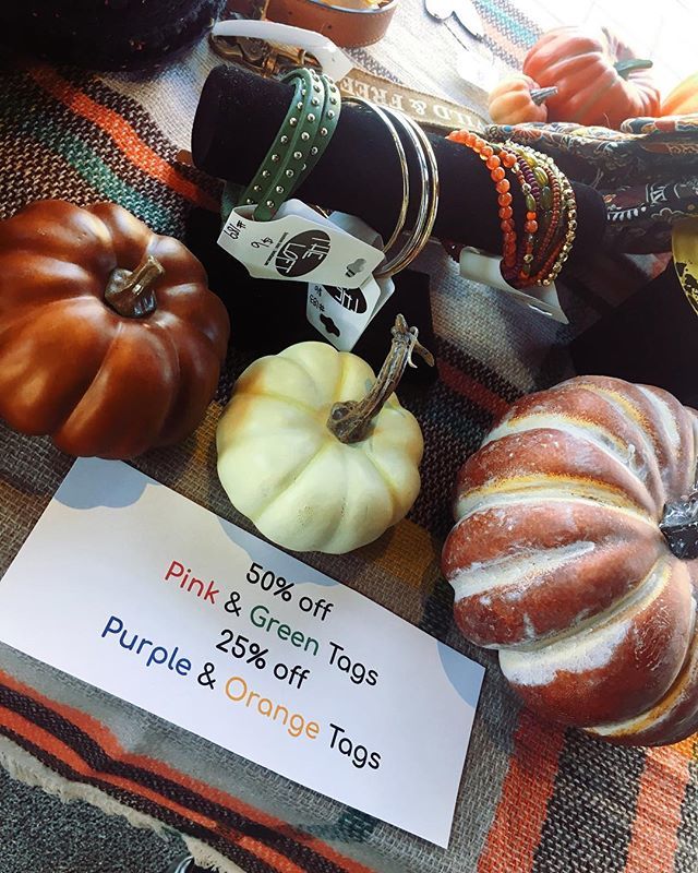 theloftames's tweet photo. Getting ready for fall! Last SUMMER SALE with 50% OFF Pink &amp; Green Tags and 25% OFF Purple &amp; Orange Tags! https://t.co/908yqQafo1