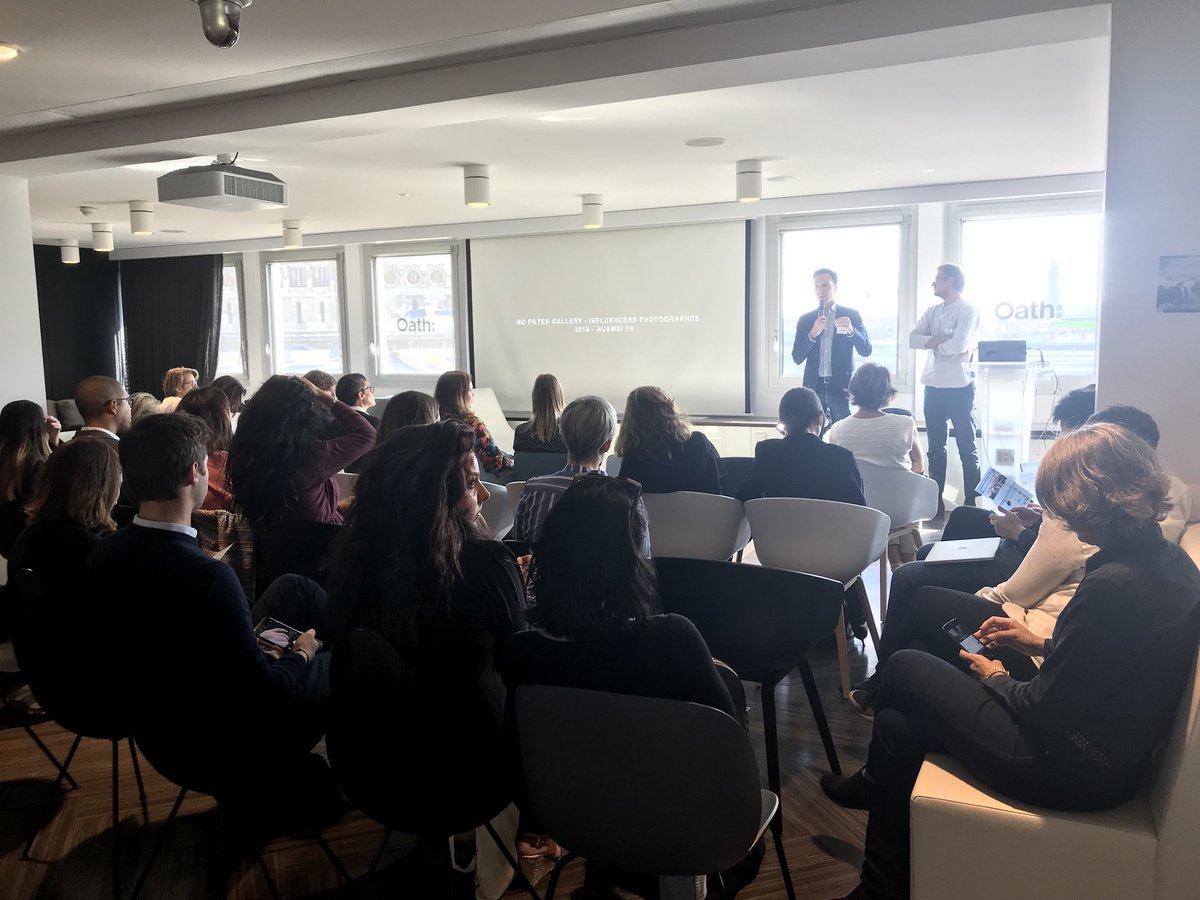 Club_Annonceurs's tweet photo. C’est parti pour notre première table ronde avec le champion des smartphones @HuaweiMobile et son Directeur Marketing Stéphane Curtelain, accompagné de son agence @BUZZMAN_TIME avec Julien Levilain, DG. #BigSessionInfluence https://t.co/0MOpIe01uu