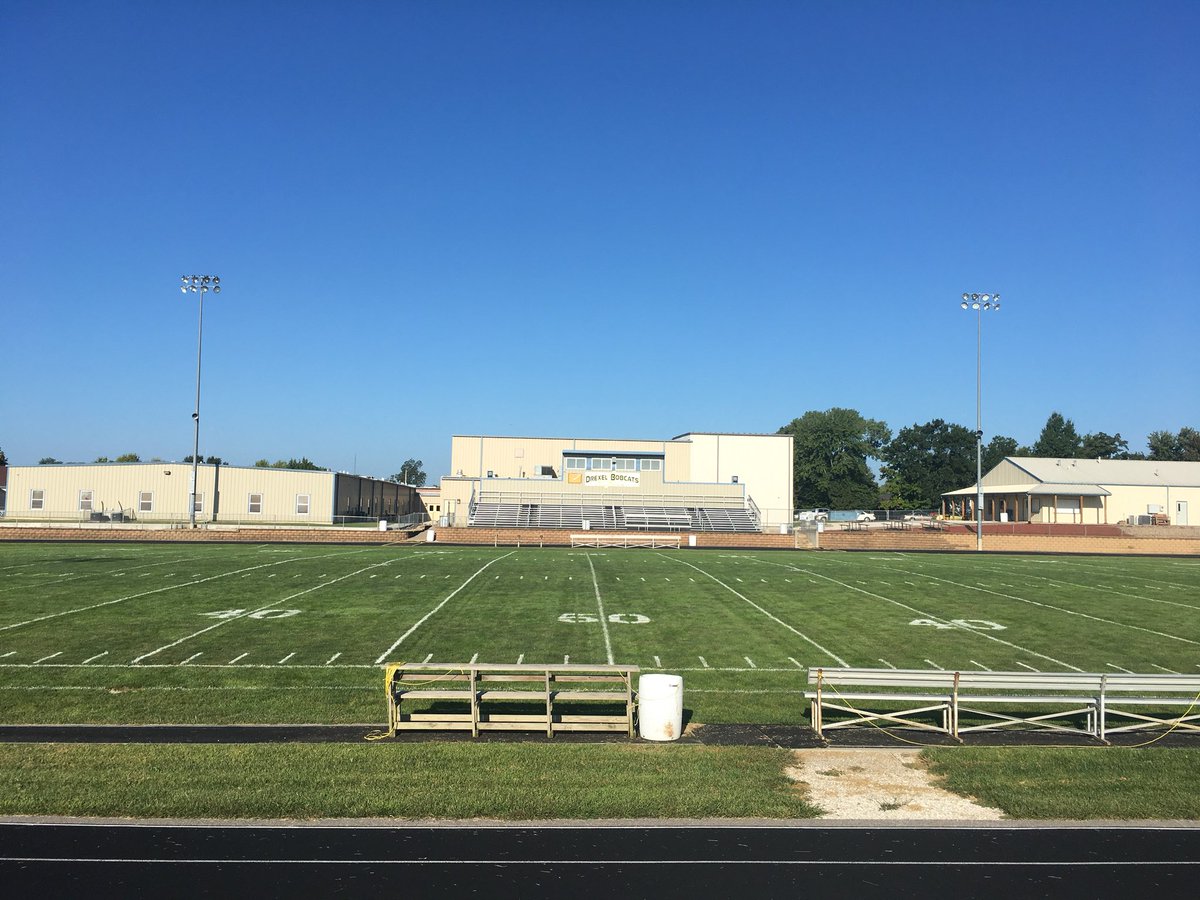 TRMayfield's tweet photo. It’s another Football Friday and it’s Homecoming Week.  Field looks GREAT and floats will be ready for the parade and pep rally later this afternoon.  #DrexelProud #DrexelStrong https://t.co/OqRbPUyVeZ