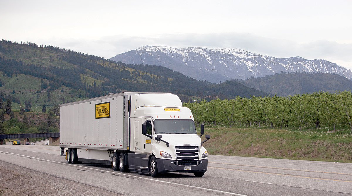 alcotransinc's tweet photo. Does the #trucking industry shortage affect everyday people?

@TransportTopics is breaking down the trucking shortage.

Check it out here: https://t.co/CGNQLmHAnT

#truckers #alco #alcotransportation https://t.co/8BIBbuN3Dm
