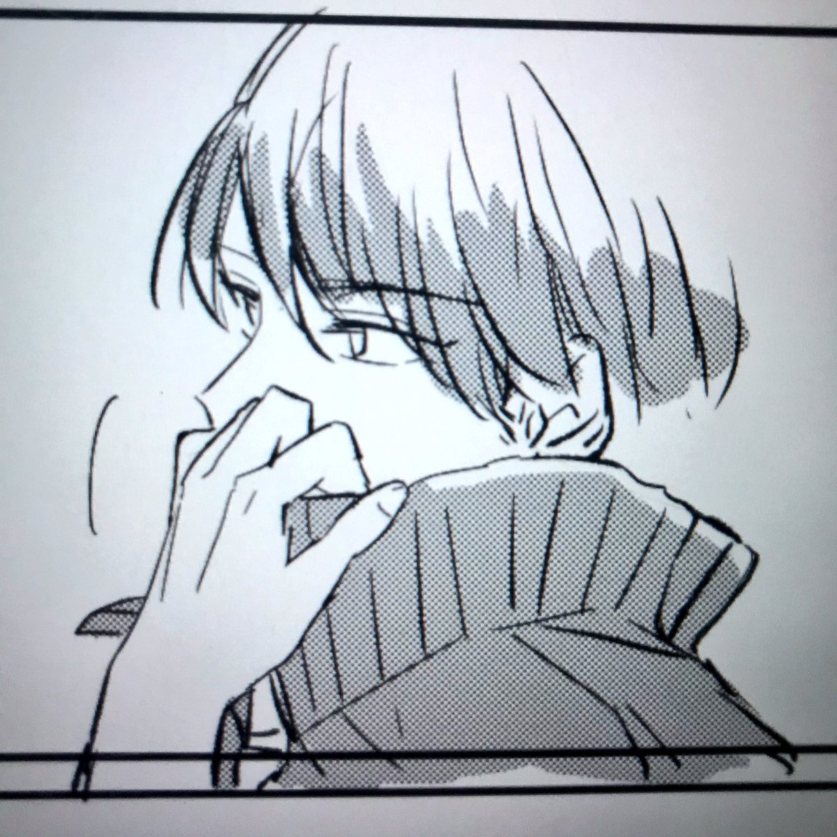 完全に蒼さんのジャージ光くんにのっかってるんだけど、中学の時とか学年に1人くらいこういう手癖の男子がいて仕草が好きでした

→で、さっきのフードクイ光くんに至る 