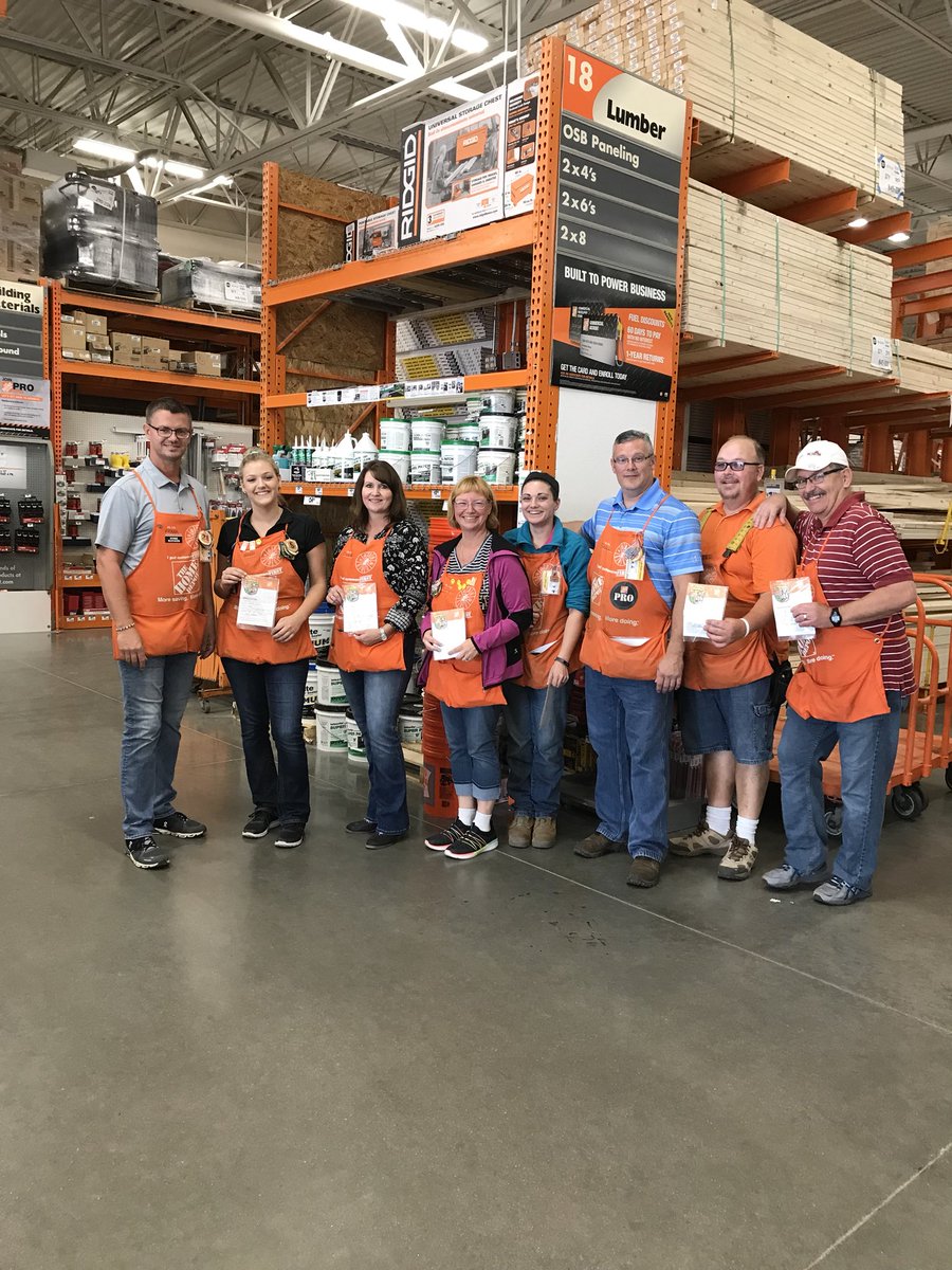 Great start to our Success Sharing weekend. #ssd275 <a href="/sutherlandfm/">Frank Sutherland</a> @rachelk1081 <a href="/troyer_paige/">Paige Troyer</a> <a href="/bobsaniga/">Bob Saniga</a>