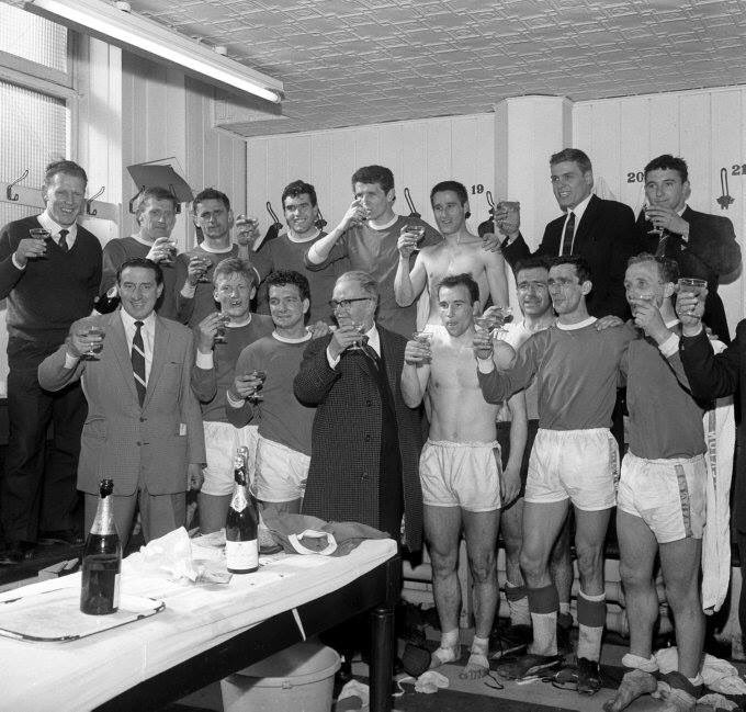 OldFootball11's tweet photo. #Everton #England’s Champions in 1962/63 with #AlexYoung #BrianLabone #JimmyGabriel #AlexScott #MickMeagan #AlexParker #DennisStevens and #RoyVernon https://t.co/mP8W2vmUZW
