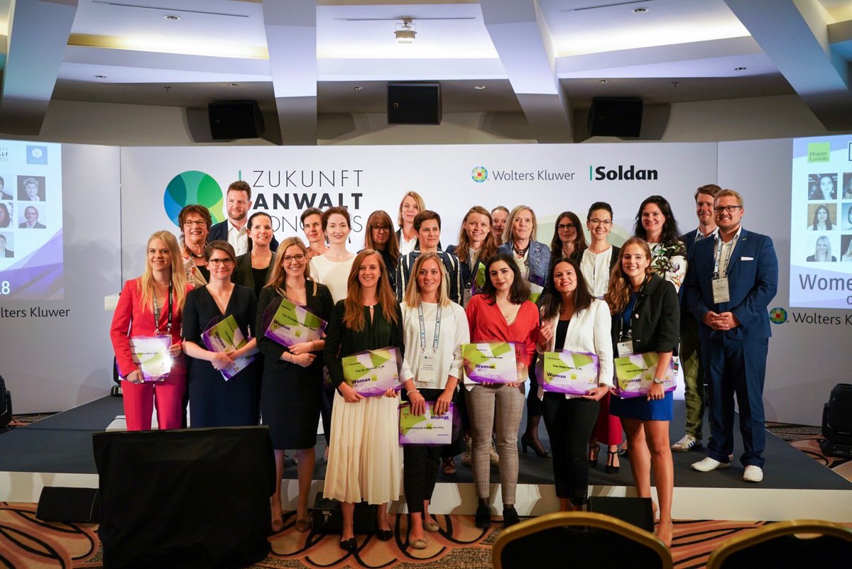BRYTER_io's tweet photo. It’s official! 

Congratulations 26 Women of Legal Tech! 

#WoLT18 @brigittezypries @HoganLovells https://t.co/Ahcp1yn05w