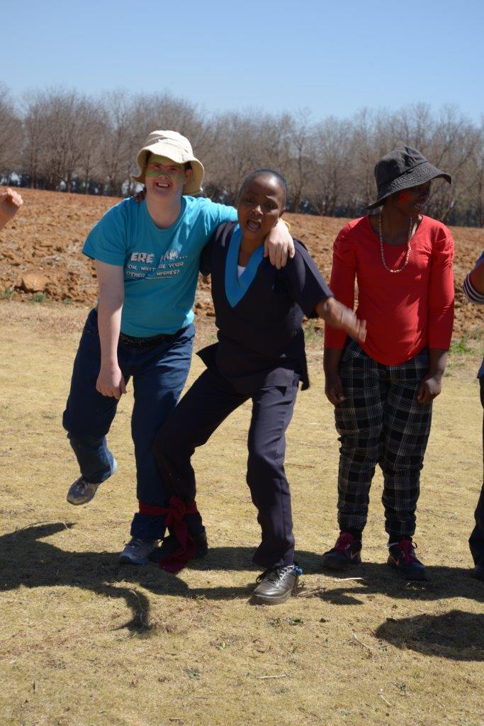 LITTLEEDEN1's tweet photo. Tree planting, fun & games, and a braai by the wetlands as Elvira Rota Village residents celebrated #SpringDay2018
#TreePlanting https://t.co/TVP1cSnJ7S