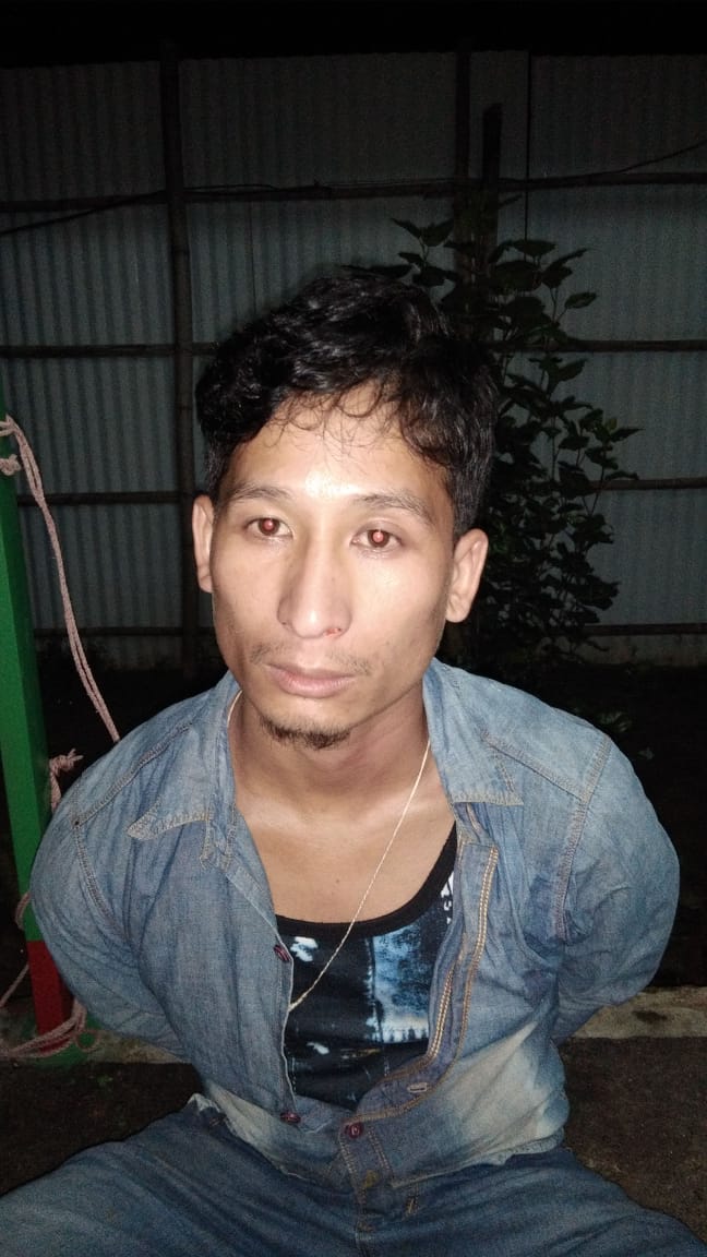 official_dgar's tweet image. A #MobileVehicleCheckPost was established by COB  Tuli, Nagaland. During spot check a vehicle was intercepted &amp;amp; three cadres of the Assam based banned faction-NDFB (S) were apprehended by troops of #AssamRifles.
@easterncomd @ProAssam @proshillong @Nagaland_Post