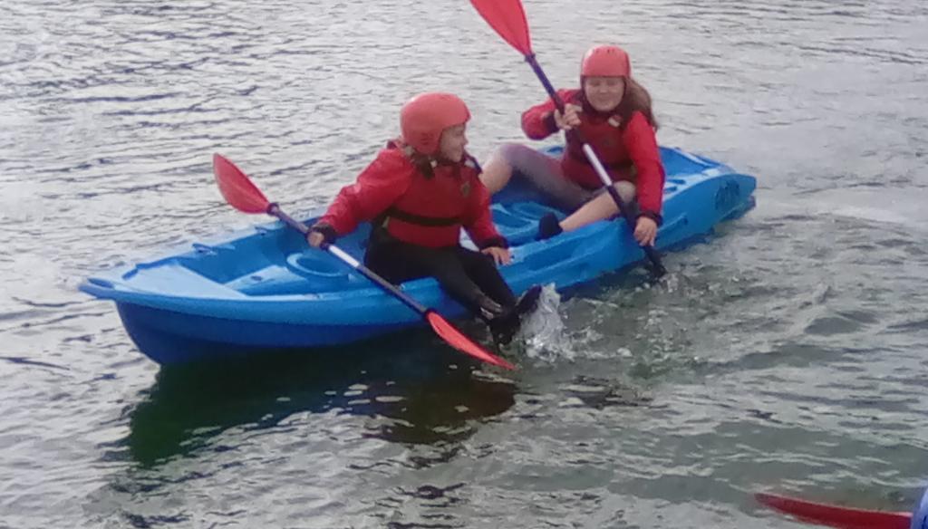 rhwsprimary's tweet photo. Catching tennis balls by kayaking backwards?? What a talented Year 6 we have! #Condover2018 https://t.co/HujJdOZthQ