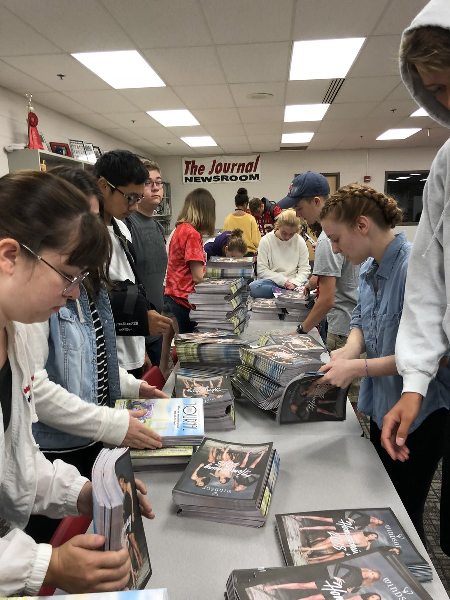 MKNIGHTJRNL's tweet photo. It’s distribution day!! #JournalFriday https://t.co/1tJDXIleBN