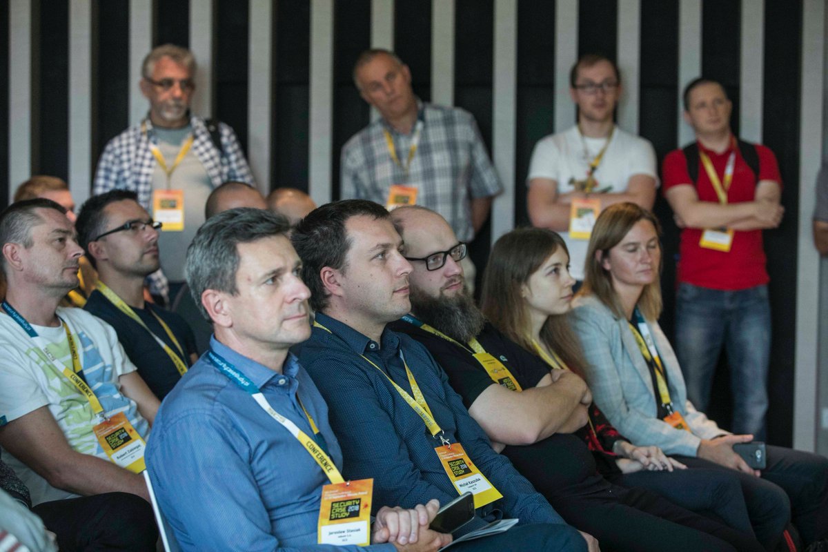 SCSconference's tweet image. Ireneusz Tarnowski - Kto, kiedy i jak Ciebie zaatakuje, czyli skuteczny Cyber Threat Intelligence 
#SecurityCaseStudy #SCSconference #SCS2018