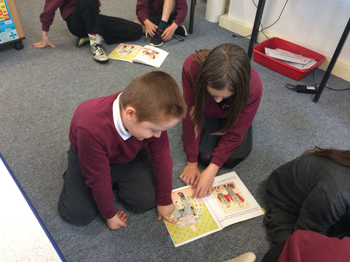 SchoolBroughton's tweet photo. The P3,4s and 6,7s in Broughton Primary school immersed in learning about the benefits of reading picture books #reading  #picture-books #DrGillianRobinson https://t.co/YKFyVd0yqc